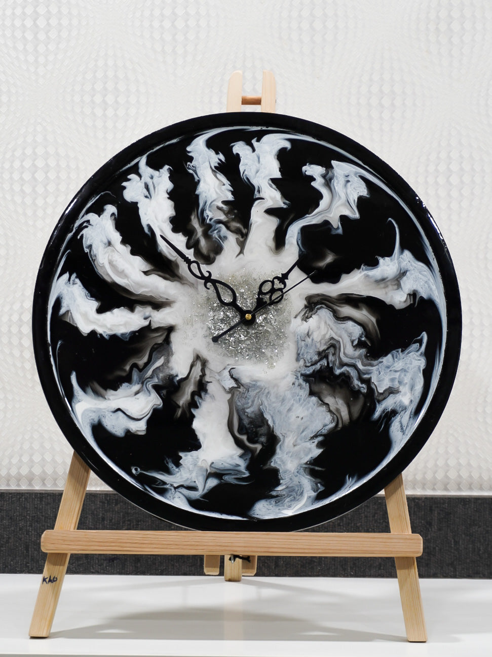 Resin Black/White Spiral Abstract Wall Clock